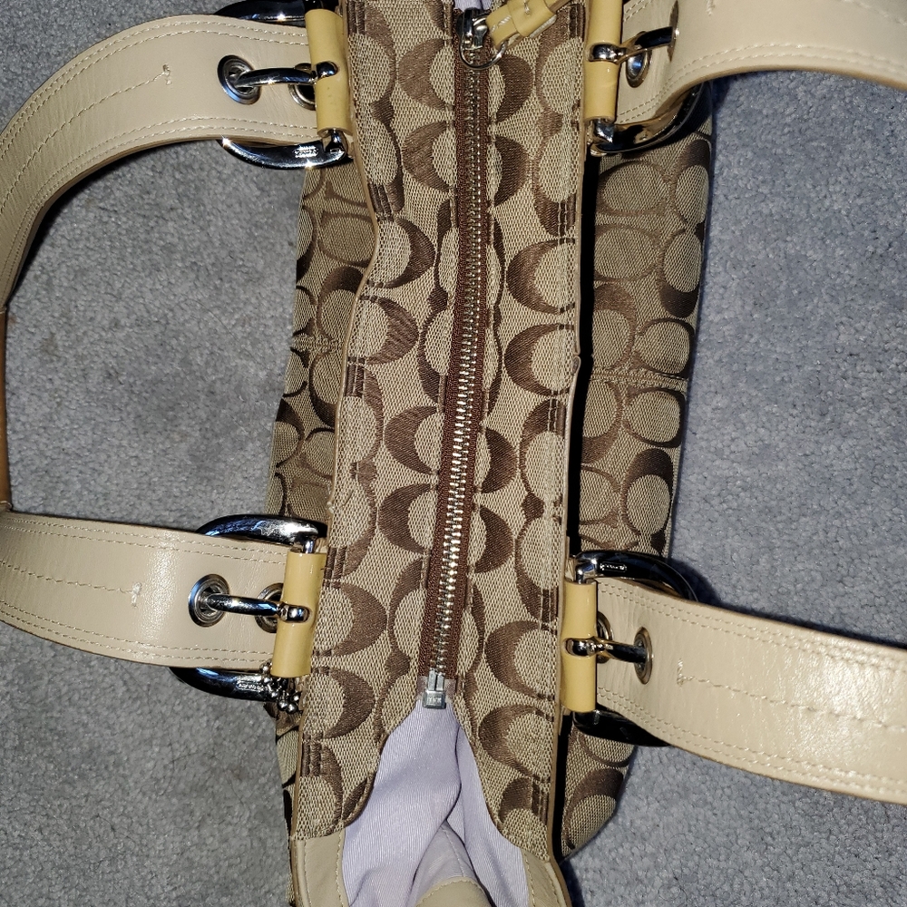 Authentic Coach Bag - Picture 16 of 16